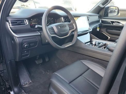 New 2026 Jeep Grand Wagoneer Limited image 9