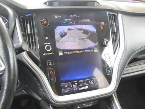 Used 2022 Subaru Outback Limited image 18