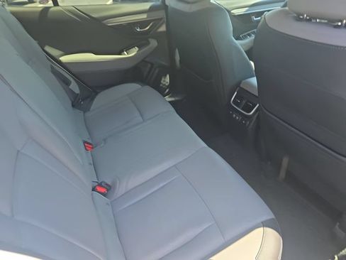 Used 2022 Subaru Outback Limited AWD/4WD image 11