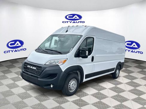 Used 2024 RAM ProMaster 2500 w/ Convenience Group FWD image 10