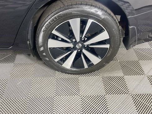 Used 2022 Nissan Altima 2.5 SV image 29