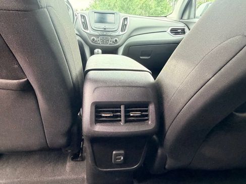 Used 2020 Chevrolet Equinox LT AWD/4WD image 18