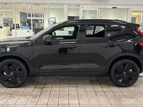 New 2026 Volvo XC40 B5 Ultra w/ Protection Package Premier image 8