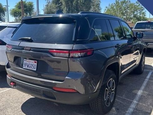 Used 2022 Jeep Grand Cherokee Trailhawk w/ ADV Protech Group II AWD/4WD image 5