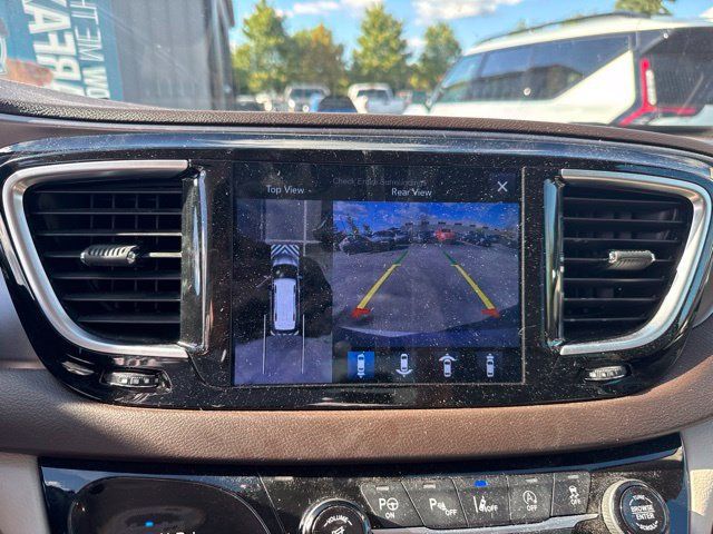 Used 2017 Chrysler Pacifica Touring-L Plus w/ Advanced Safetytec Group FWD image 12