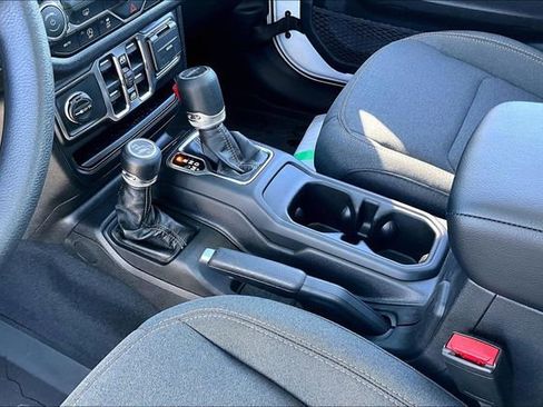 New 2026 Jeep Gladiator Sport AWD/4WD image 9