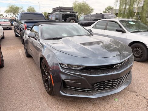 Used 2023 Chevrolet Camaro SS RWD image 3