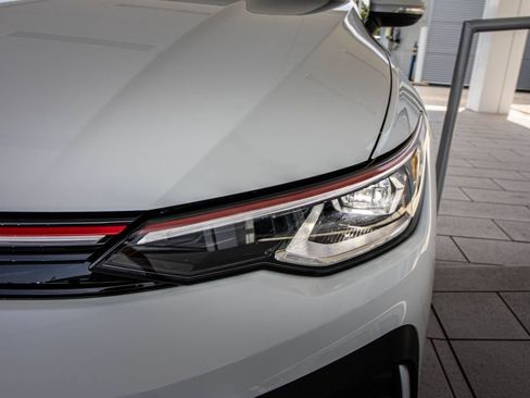 Used 2025 Volkswagen GTI SE FWD image 7