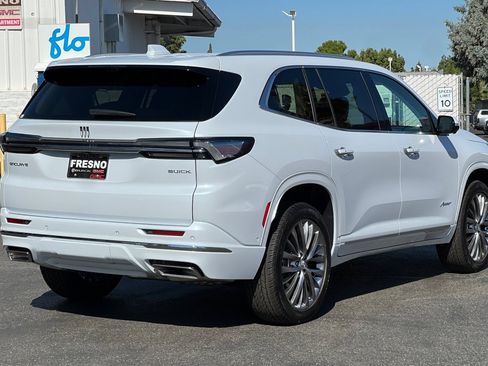 New 2026 Buick Enclave Avenir w/ Super Cruise Package FWD image 4