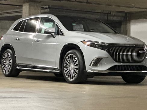 New 2025 Mercedes-Benz Maybach EQS 680 4MATIC image 6