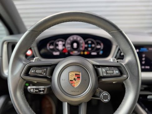 Certified 2024 Porsche Cayenne image 16