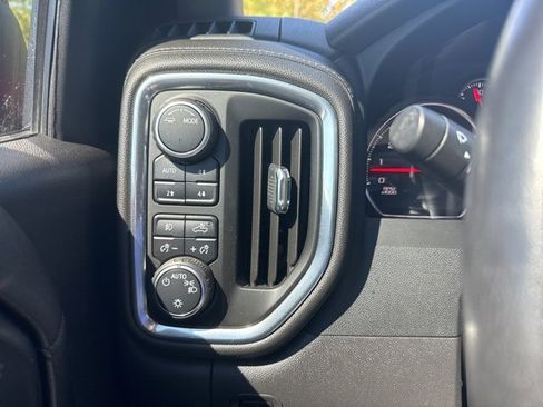 Used 2022 Chevrolet Silverado 1500 LT Trail Boss w/ Bed Protection Package image 18