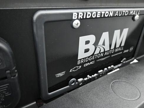 Used 2025 GMC Sierra 1500 SLT RWD image 27