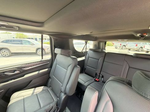 Certified 2021 GMC Yukon XL Denali w/ Denali Premium Package AWD/4WD image 14