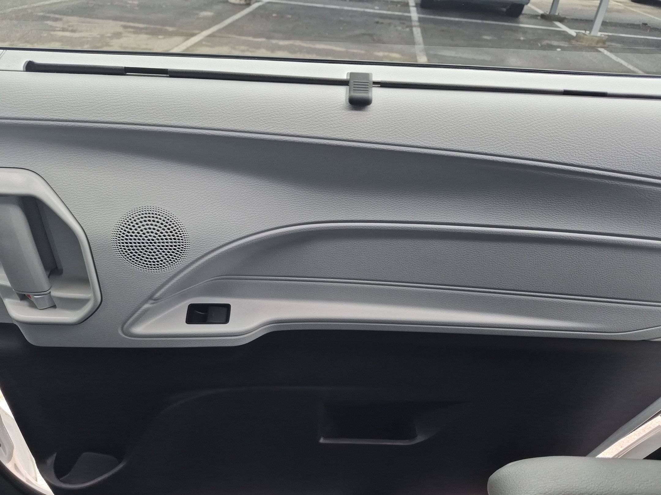 Used 2026 Toyota Sienna XLE FWD image 26