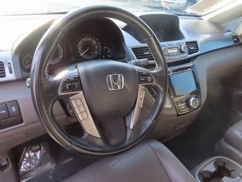 Used 2014 Honda Odyssey Touring image 15