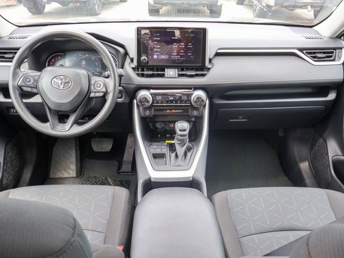 Used 2025 Toyota RAV4 XLE FWD image 7