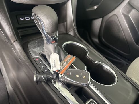 Used 2022 Chevrolet Equinox LS w/ LPO, Floor Liner Package image 17