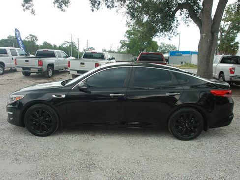 Used 2018 Kia Optima LX w/ 17" Alloy Wheels Package FWD image 8