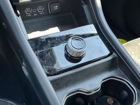 Used 2024 Jeep Grand Cherokee Altitude image 27