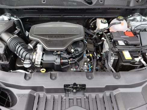 Certified 2025 Chevrolet Blazer RS w/ Driver Confidence II Package image 42