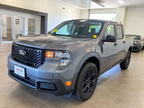 New 2025 Ford Maverick XLT w/ Black Appearance Package image 4
