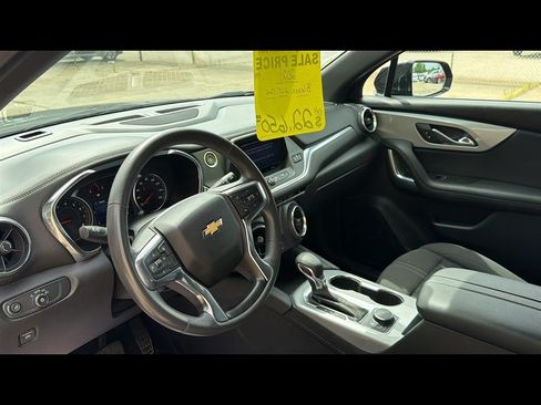 Used 2021 Chevrolet Blazer LT FWD image 9