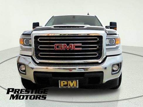 Used 2018 GMC Sierra 3500 SLE w/ SLE Fleet Preferred Package AWD/4WD image 2