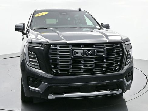Used 2025 GMC Yukon XL Denali Ultimate w/ LPO, Floor Liner Package image 2