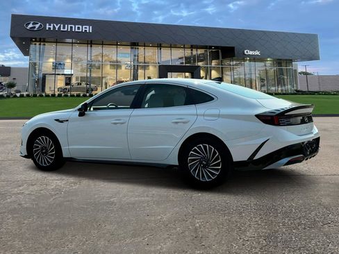 Certified 2025 Hyundai Sonata SEL image 4