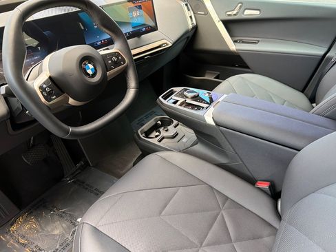 Used 2026 BMW iX xDrive45 AWD/4WD image 11