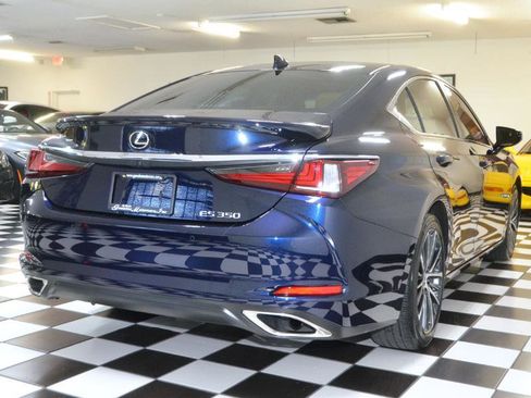 Used 2022 Lexus ES 350 w/ Premium Package FWD image 9