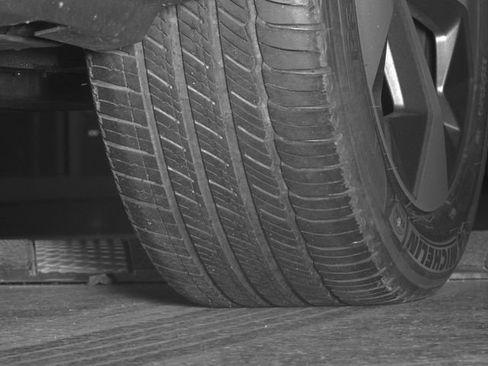 New 2026 Volvo XC40 B5 Plus w/ Protection Package Premier image 43