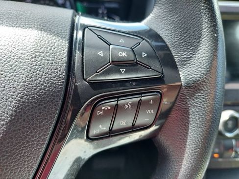 Used 2018 Ford Explorer XLT w/ Equipment Group 202A FWD image 22