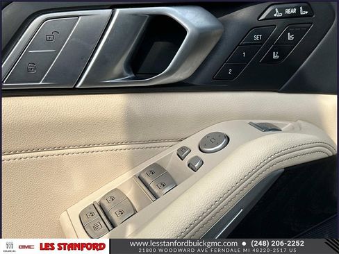 Used 2022 BMW X7 xDrive40i w/ Premium Package image 19