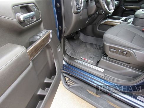 Used 2022 Chevrolet Silverado 1500 RST AWD/4WD image 13