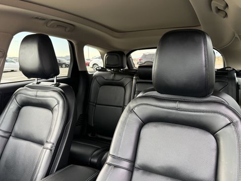 Used 2025 Lincoln Corsair Grand Touring w/ Equipment Group 301A image 19