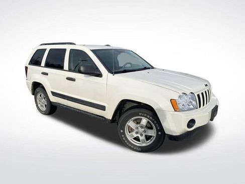 Used 2005 Jeep Grand Cherokee Laredo image 37