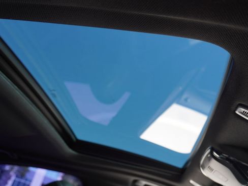 Used 2018 BMW 530i RWD image 14