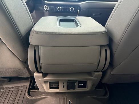 New 2026 GMC Sierra 1500 SLT AWD/4WD image 13