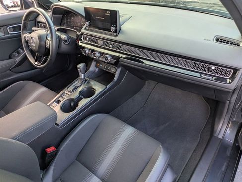 Used 2025 Honda Civic Sport image 29