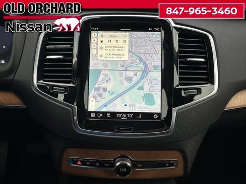 Used 2025 Volvo XC90 B6 Ultra AWD/4WD image 15