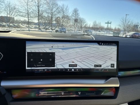 New 2026 BMW 530i xDrive AWD/4WD image 25