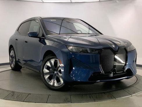 New 2026 BMW iX xDrive45 w/ Executive Package image 10