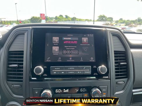 Used 2024 Nissan Titan SV w/ SV Convenience Package AWD/4WD image 18