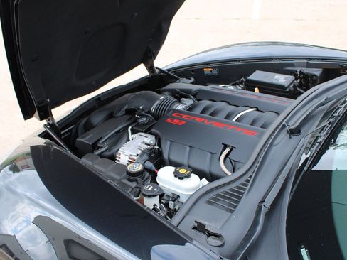 Used 2012 Chevrolet Corvette Grand Sport w/ 4LT Preferred Equipment Group RWD image 15