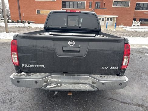 Used 2021 Nissan Frontier SV image 4