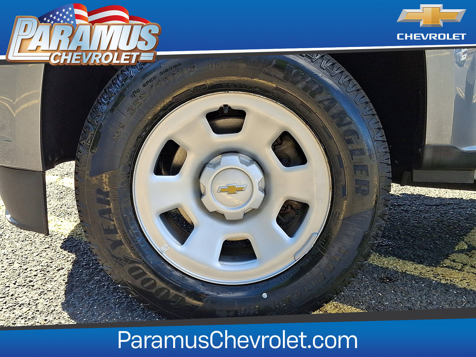 Used 2022 Chevrolet Colorado W/T w/ WT Convenience Package AWD/4WD image 8