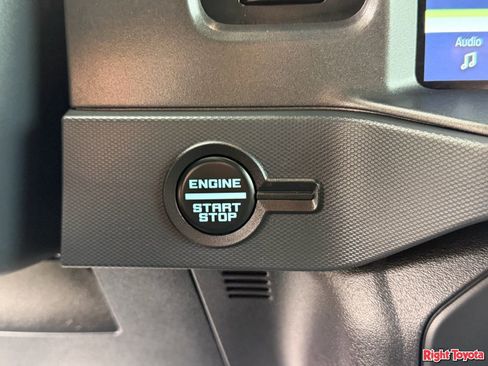 Used 2024 Ford Bronco Badlands AWD/4WD image 36