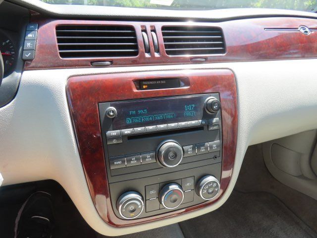 Used 2008 Chevrolet Impala LS FWD image 20